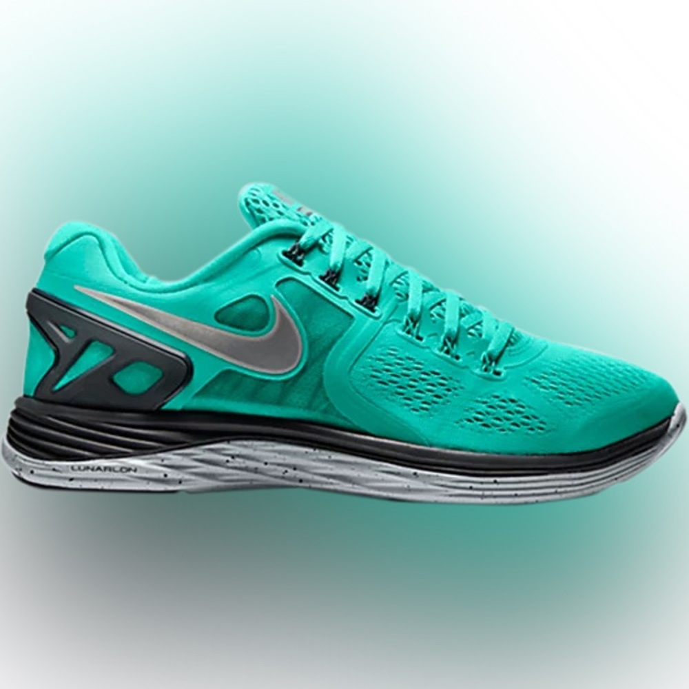 Nike Lunareclipse 4- women’s 8